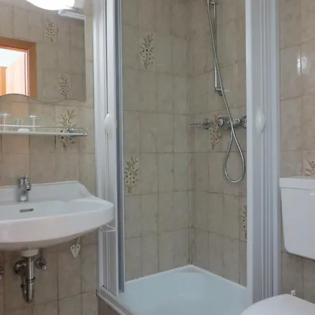 Garni Haus Jagerwirt Фушл ам Зее